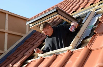 Pose de fenêtres de toit Velux à Choue